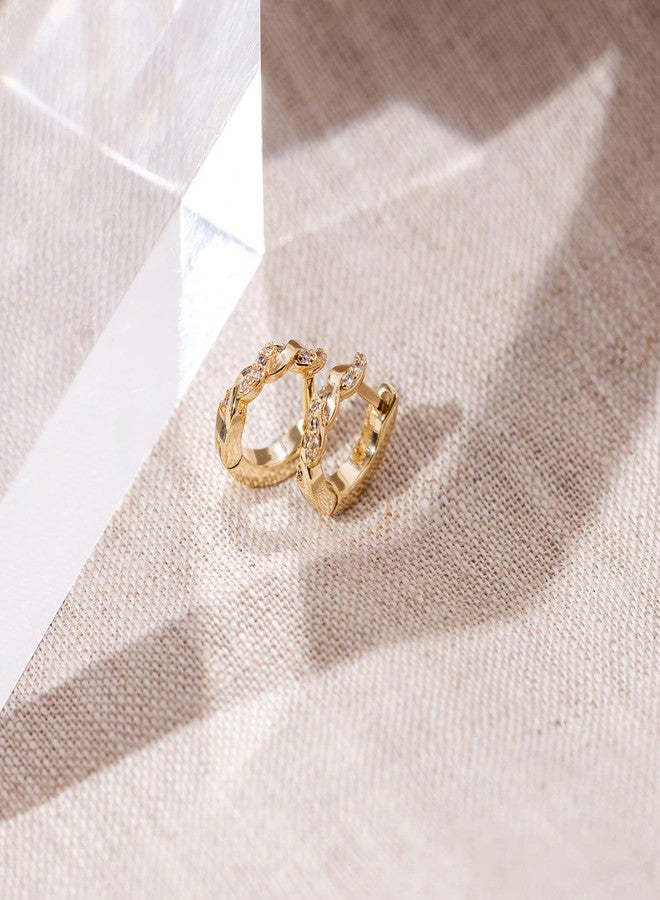 بافوا أقراط PAVOI مطلية بالذهب الأصفر عيار 14 قيراطًا ومرصعة بالفضة الإسترليني عيار 925 مع زركونيا مكعبة | أقراط حلقية ذهبية صغيرة للنساء | أقراط مرصعة بالألماس الصناعي - Image 4