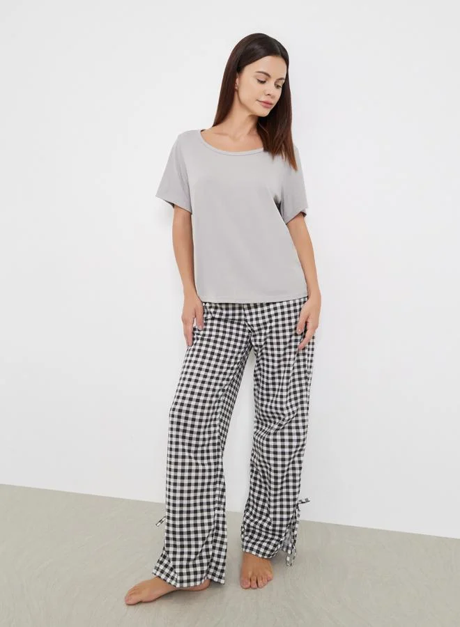 Styli Texture Round Neck T-Shirt and Pyjama Set