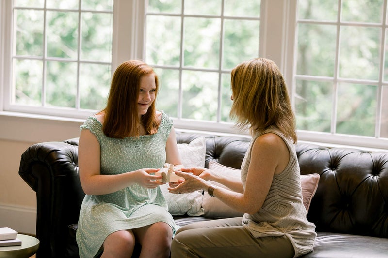 The Grandparent Gift Co. Little Grandbaby Ultrasound Picture Frame/Sonogram Frame, Pregnancy Announcement for Grandparents/New Baby Announcement/Baby Shower Keepsake - Image 3