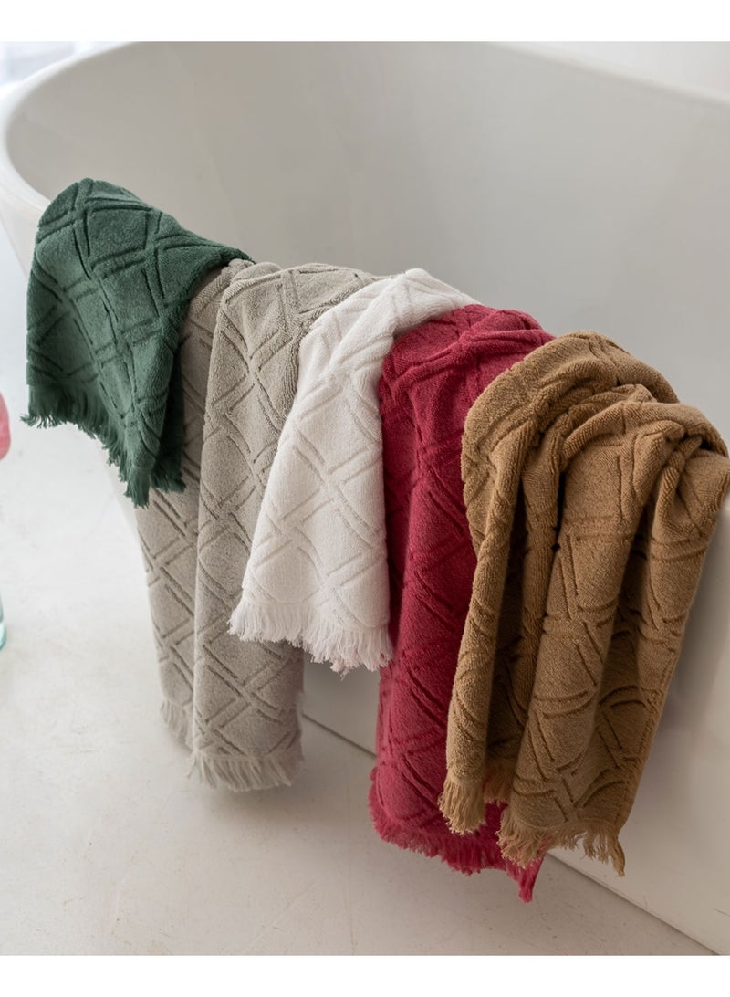 More cottons Delight Jacquard Towel 600GSM 50*100 cm  - Image 3