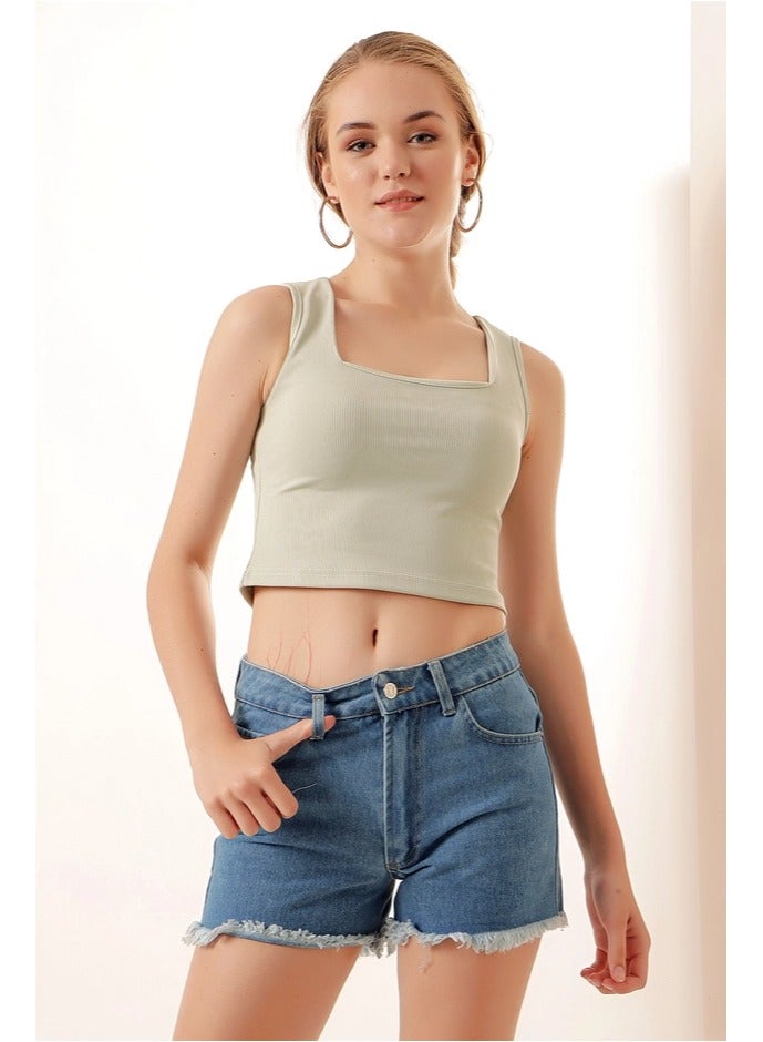 BIG DART Mint Green Crop Top - Image 3