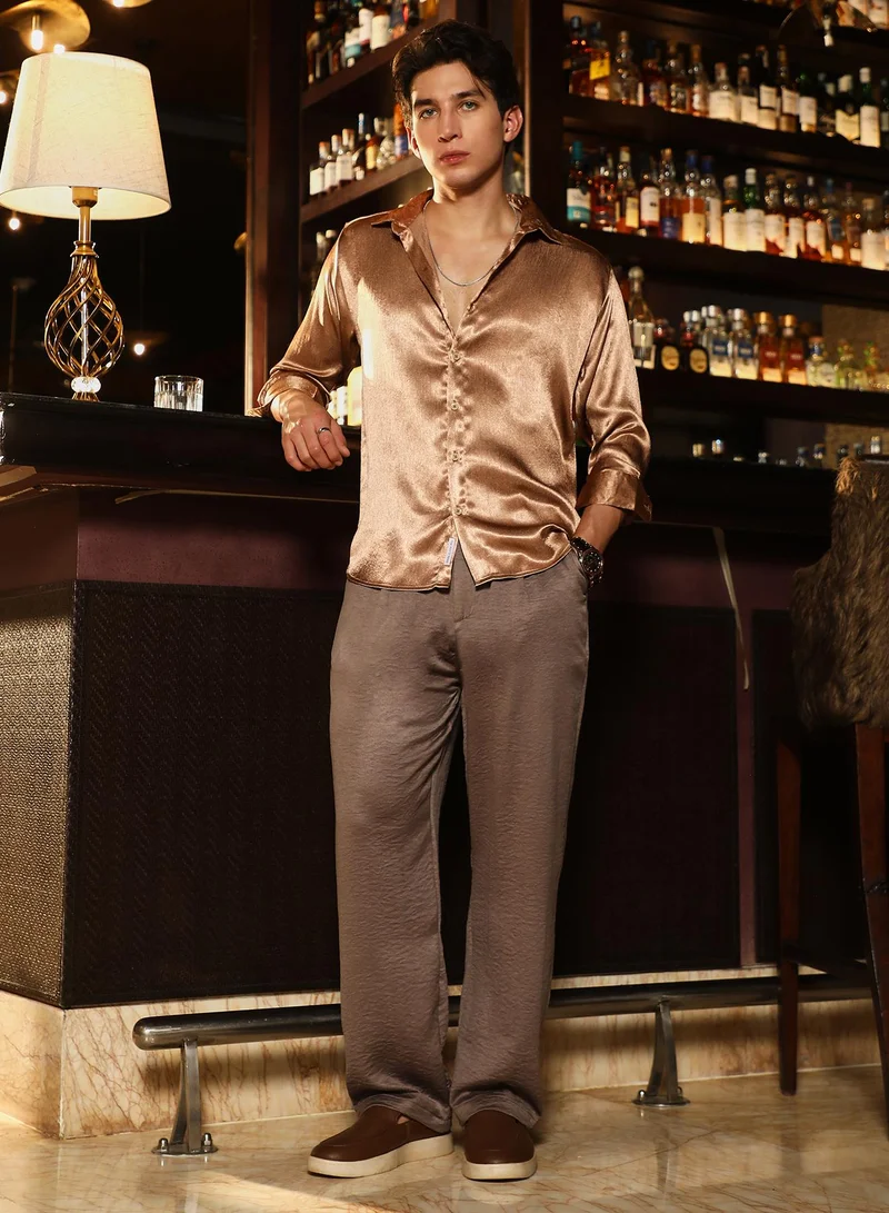 Campus Sutra Campus Sutra Men's Bronze Brown Gleaming Crushed-Satin Shirt | Spread Collar , Long  Cuffed Sleeves , Button Closure | Solid Crushed Satin | Satin Shirt For Party  Wear
