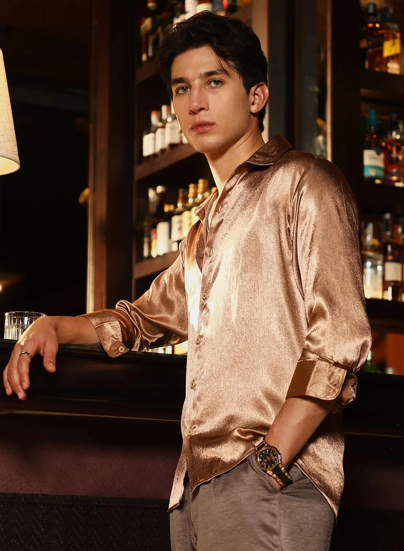 Campus Sutra Campus Sutra Men's Bronze Brown Gleaming Crushed-Satin Shirt | Spread Collar , Long  Cuffed Sleeves , Button Closure | Solid Crushed Satin | Satin Shirt For Party  Wear