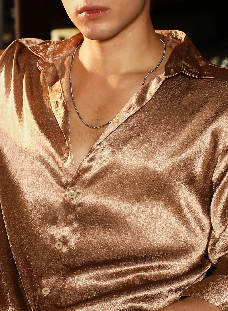 Campus Sutra Campus Sutra Men's Bronze Brown Gleaming Crushed-Satin Shirt | Spread Collar , Long  Cuffed Sleeves , Button Closure | Solid Crushed Satin | Satin Shirt For Party  Wear