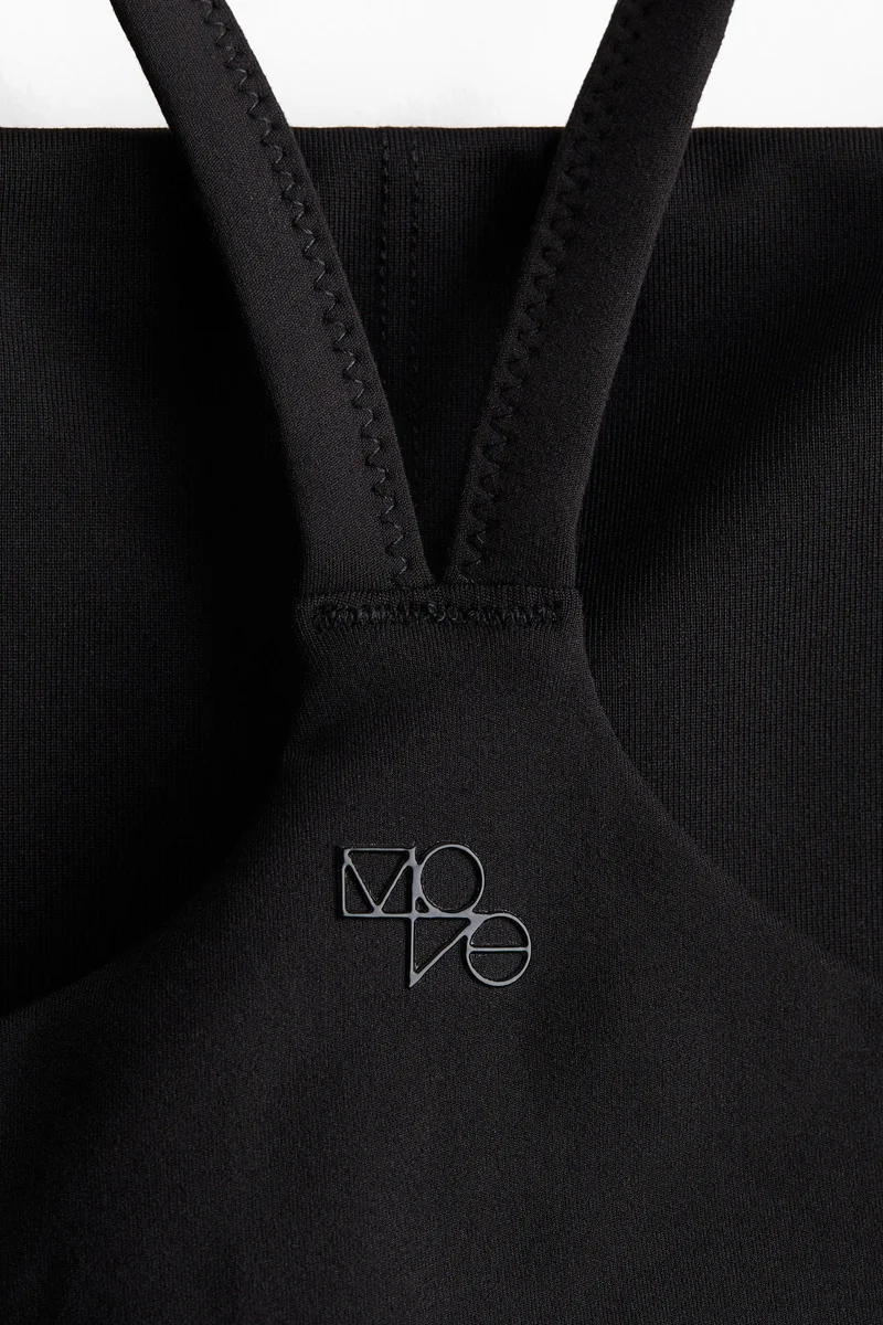 اتش اند ام Medium Support Sports bra with SoftMove™