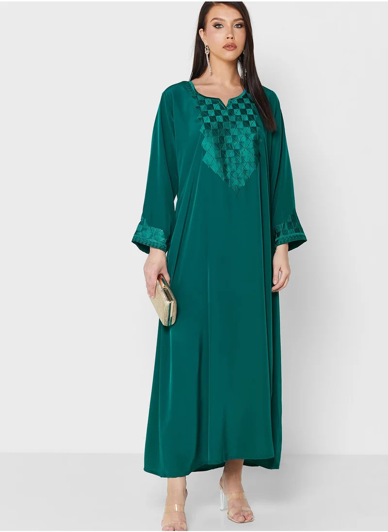 Khizana Embroidered Detail Jalabiya