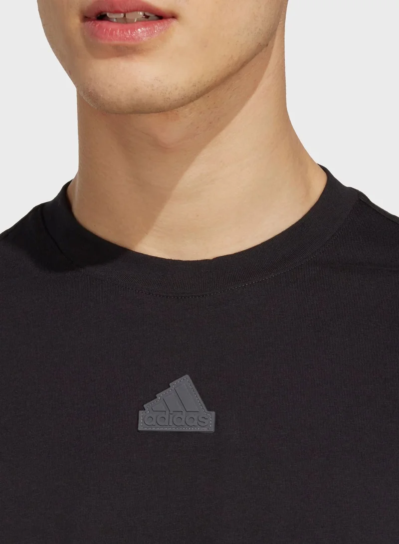 adidas تيشيرت بعلامة الماركة