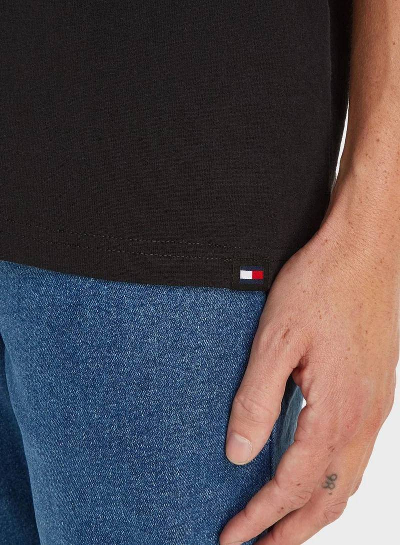 TOMMY JEANS Logo Crew Neck T-Shirt