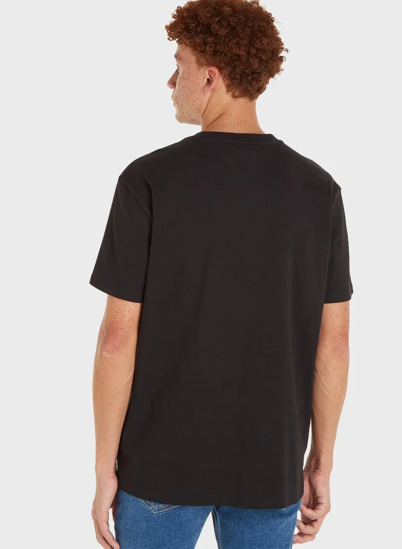 TOMMY JEANS Logo Crew Neck T-Shirt