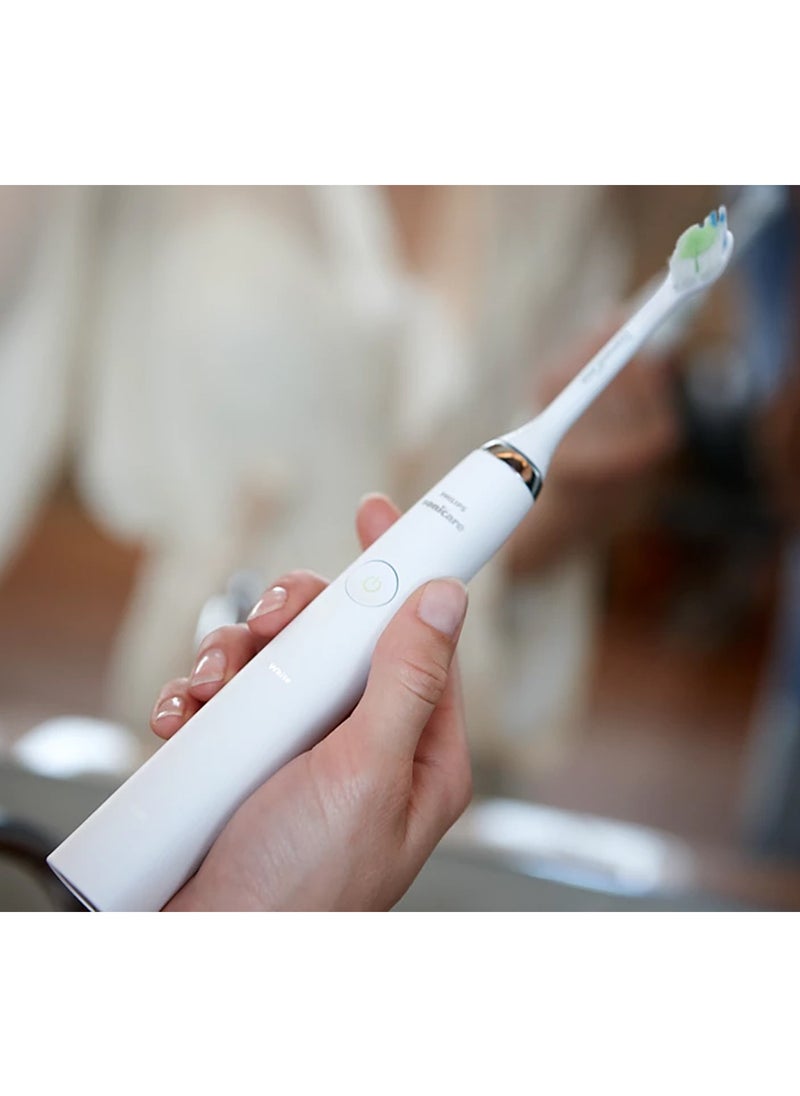 PHILIPS SONICARE - Sonicare Diamond Clean Toothbrush White - Image 1