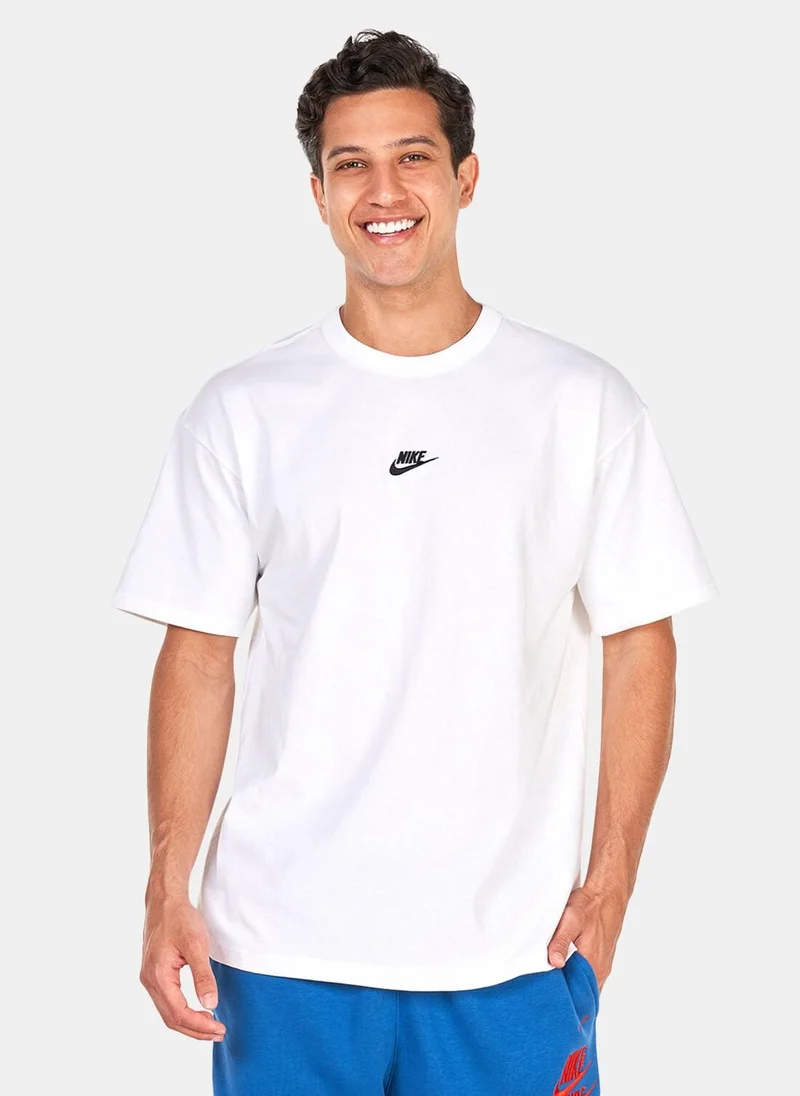 Nike Men's Sportswear Premium Essentials T-Shirt