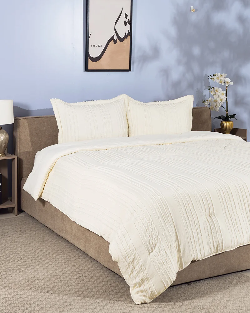 REDTAG Ivory 3 Piece Clip Jacquard Comforter Set (260 x 240 cm)