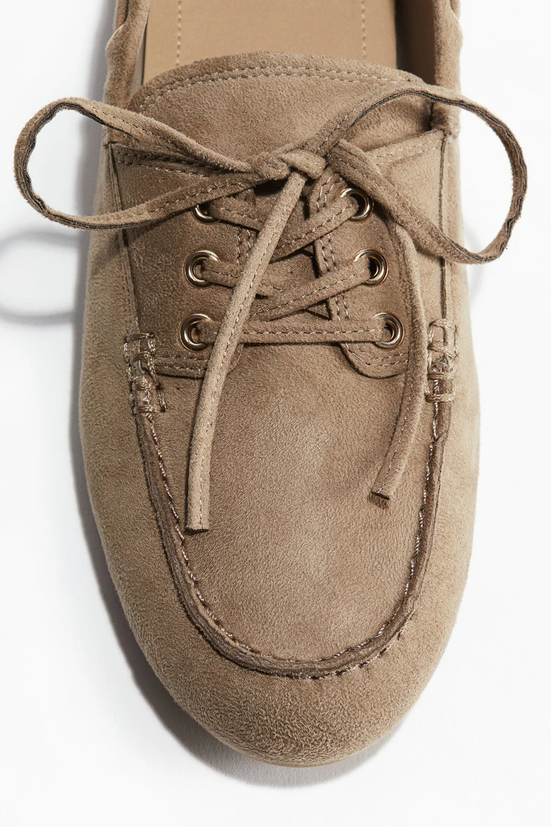 اتش اند ام حذاء مريح