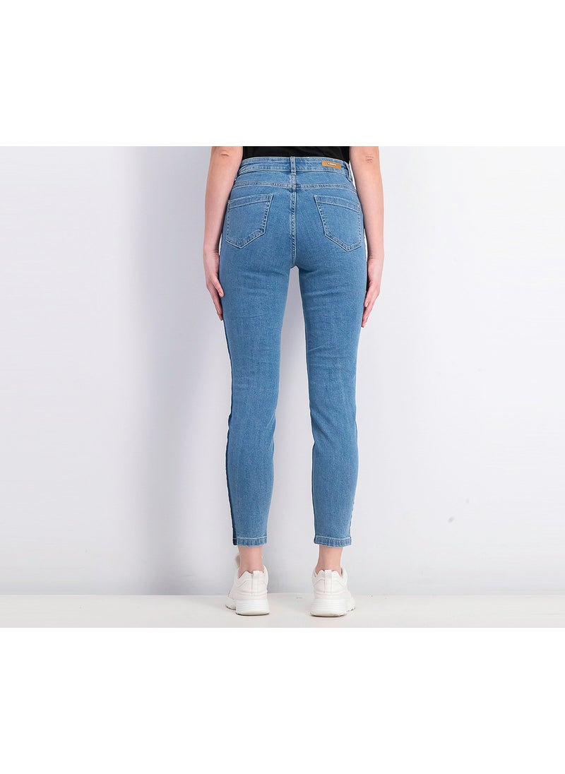 Tchibo Women Slim Fit Washed Stretchable Jeans, Light Blue  - Image 3