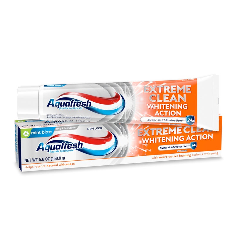 Aquafresh Extreme Clean Whitening Action Fluoride Toothpaste for Cavity Protection, Sugar Acid Protection, Mint Blast, 5.6 oz - Image 1