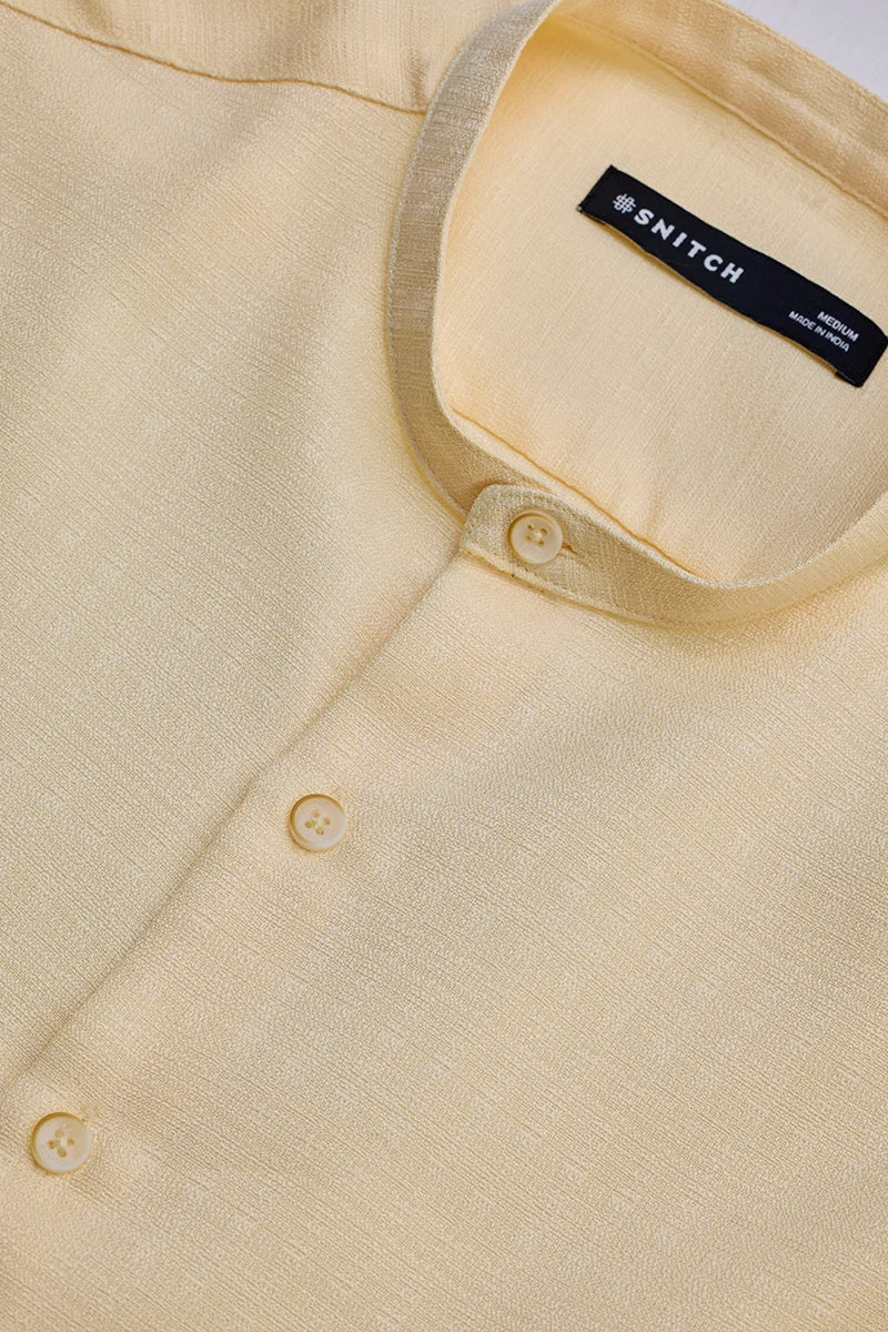 سنيتش Beige Textured Long Sleeve Slim Fit Casual Shirt