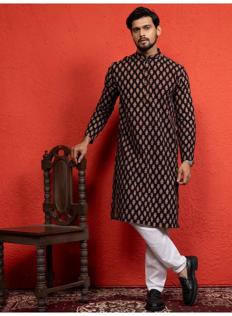 Devoiler Mens Black All-Over Printed Cotton Kurta Set - Image 2