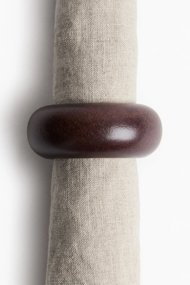 اتش اند ام حلقات مناديل من الخشب - عبوة من 4 قطع