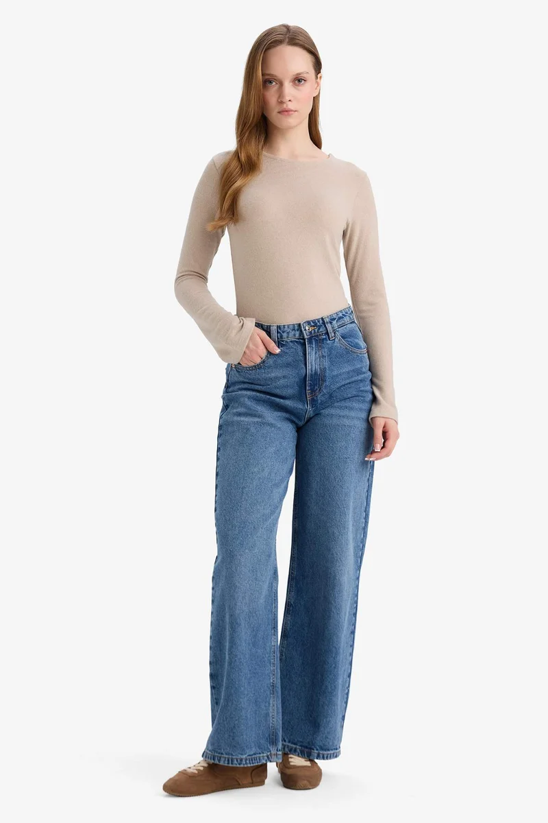 ديفاكتو Slim Fit Long Sleeve T-Shirt