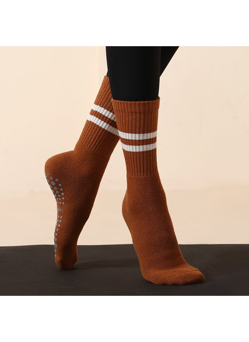 كوينج Anti-Slip Striped Yoga Socks for Women Caramel