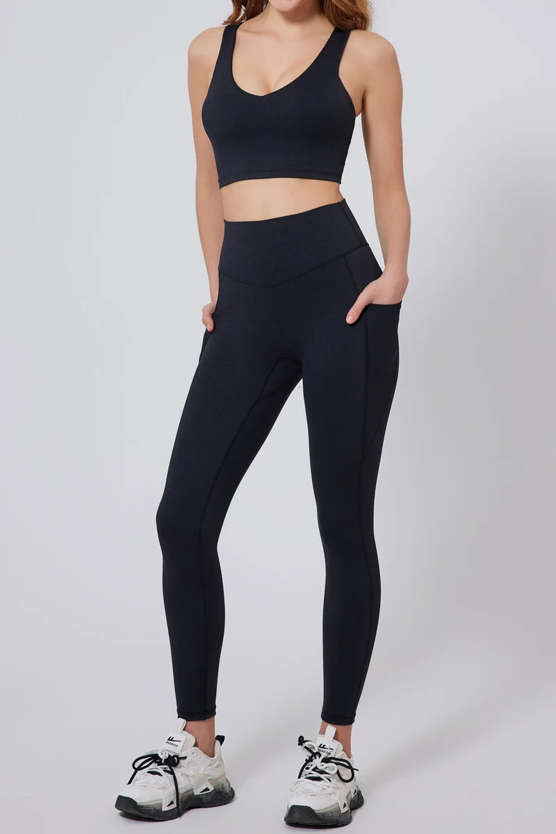 SVL Women's Sports Bra - Black - SVL