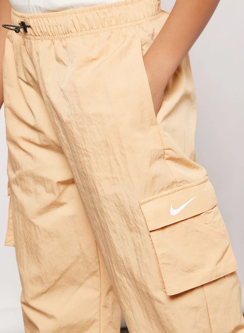 Nike NSW Essential High-Rise Cargo Pants