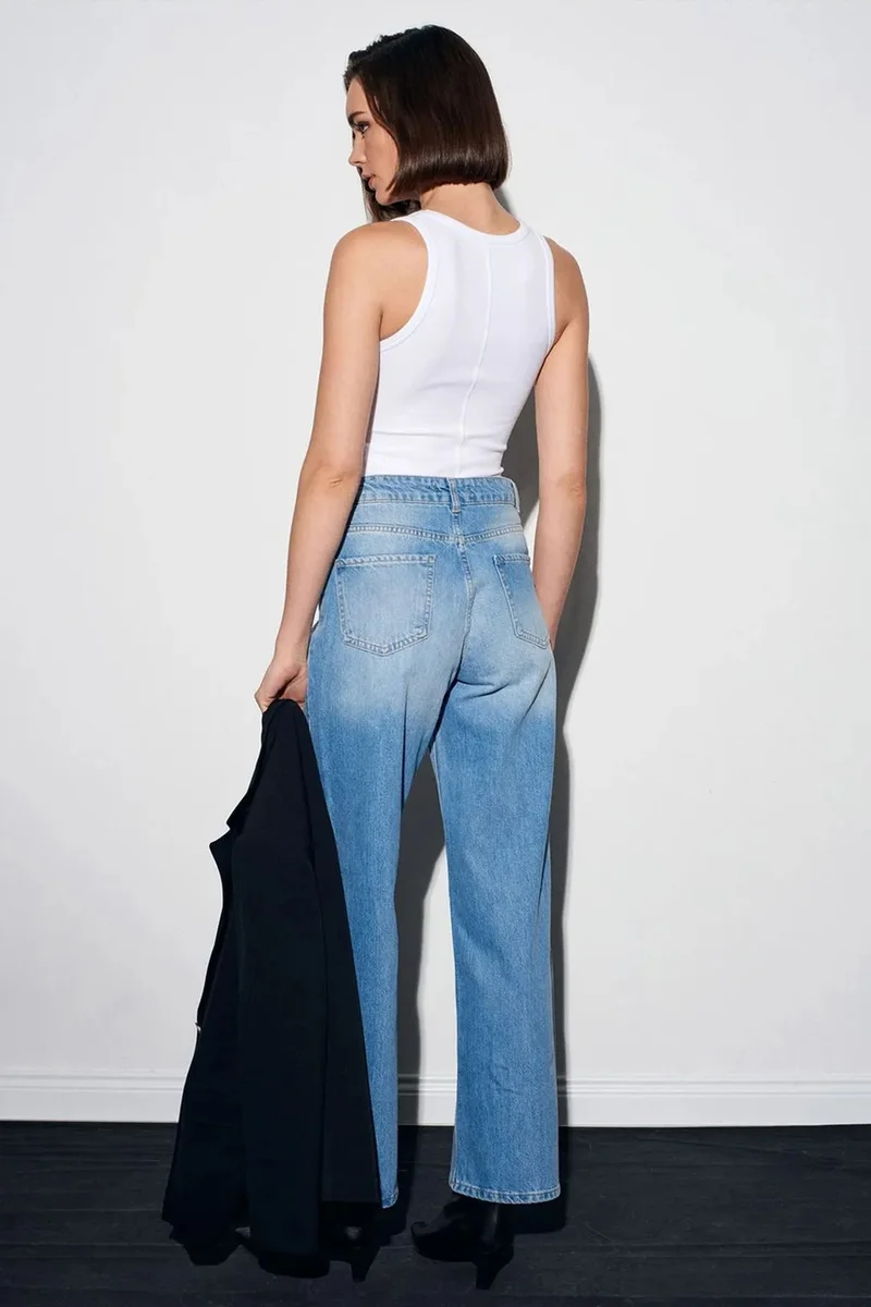 DILVIN Women’s High-Waist Straight Leg Jeans