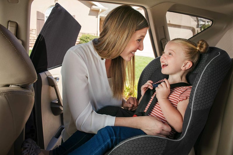 UCGOU Car Rear Children's Window Shades for Baby (Pack of Two) - Stretchable & Breathable Sun Protection - Image 4