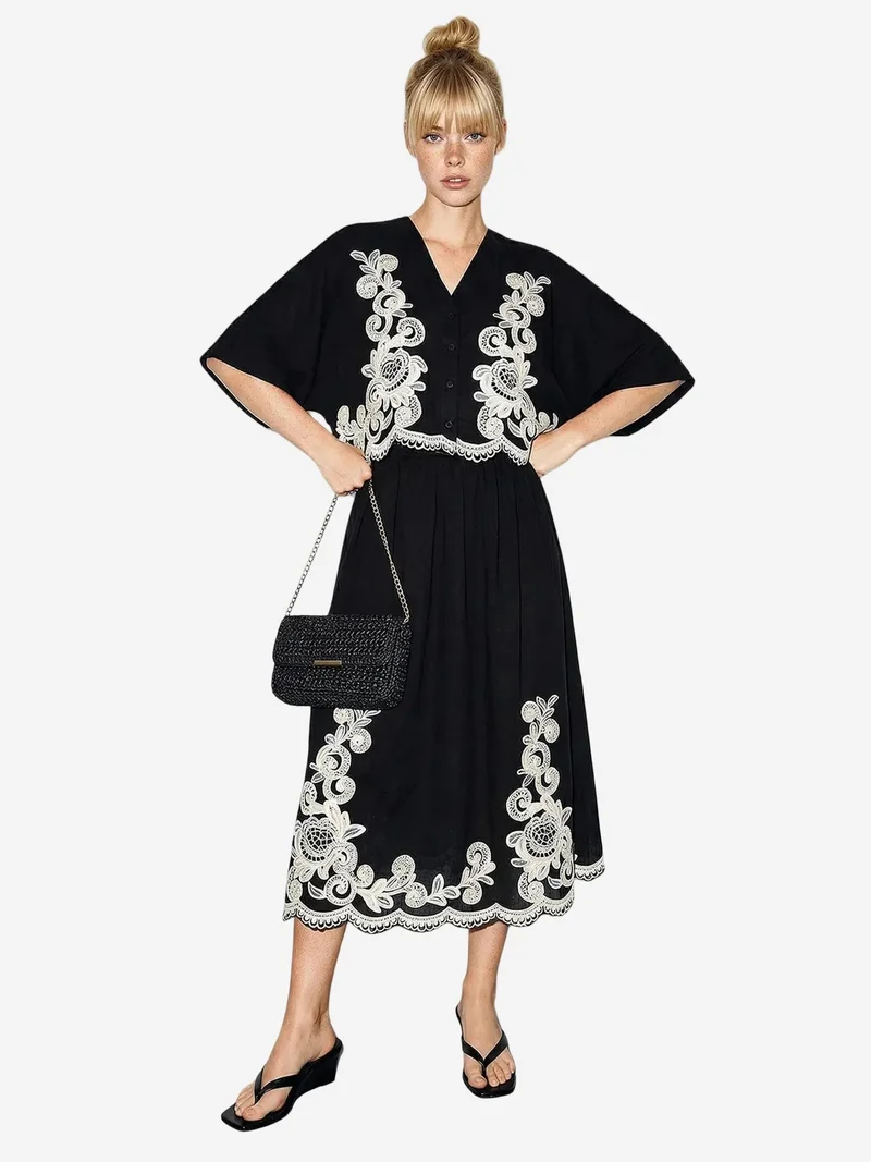 بيانكو لوتشي LUCCI Oversized V-neck Embroidered 3/4 Sleeve Shirt and Wide Leg Pants Set