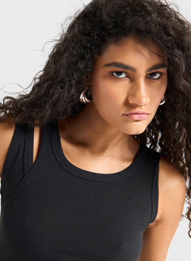 FAV Crew Neck Ribbed Tank Top