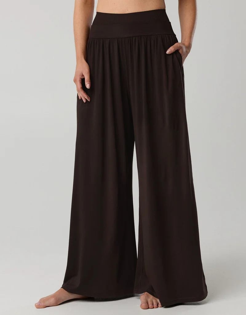 Aerie  OFFLINE By Aerie The Hugger Go With The Flow Super Wide Leg Pant for Women | Best Price UAE