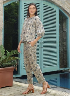 sanskrutihomes All-Over Print Balloon Sleeve Top and Trousers Co-Ords by Styli  - Image 3