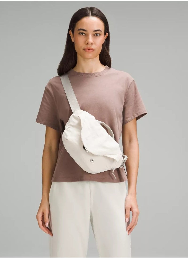 Lululemon - Lululemon Curved Crossbody Bag 3L - Image 1