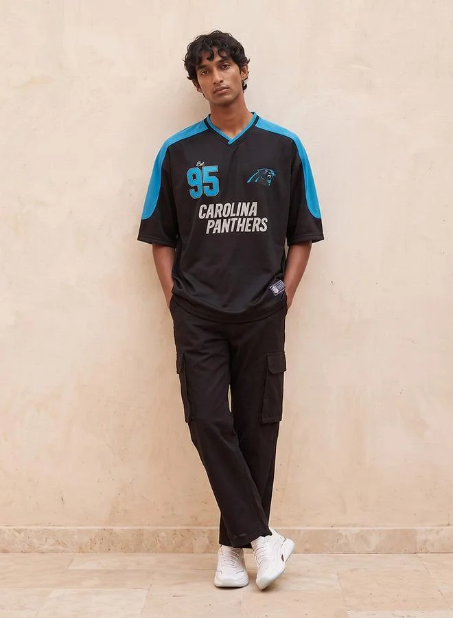 اس بي كاركترز Carolina Panthers Regular Fit V-neck T-shirt