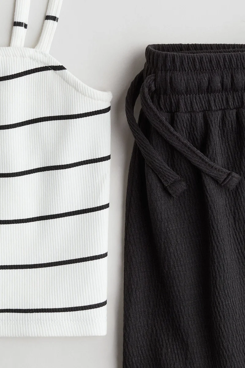 اتش اند ام طقم بلوزة بحمالات كتف وشورت - عبوة من قطعتين