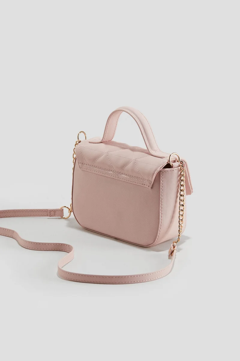 اتش اند ام حقيبة كتف بتصميم مبطّن