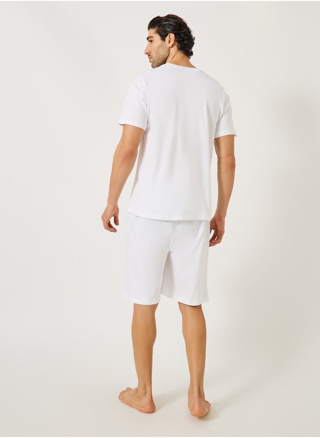 Styli Graphic Print T-Shirt and Drawstring Waist Shorts Set  - Image 4