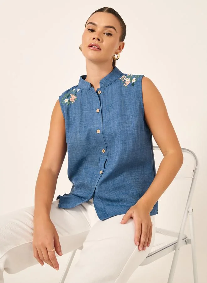 تايك تو Take Two Embroidered Mandarin Collar Sleeveless Blouse