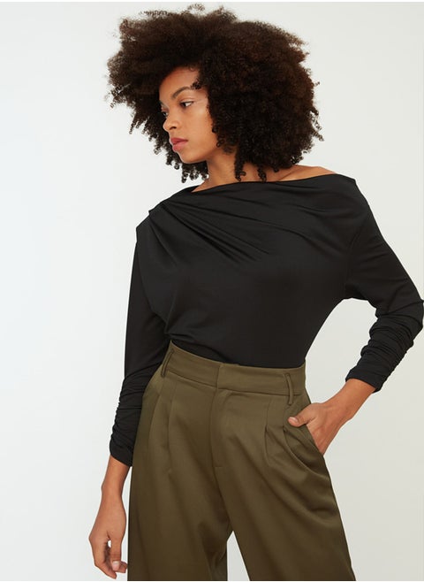 Blouse - Black - Regular fit