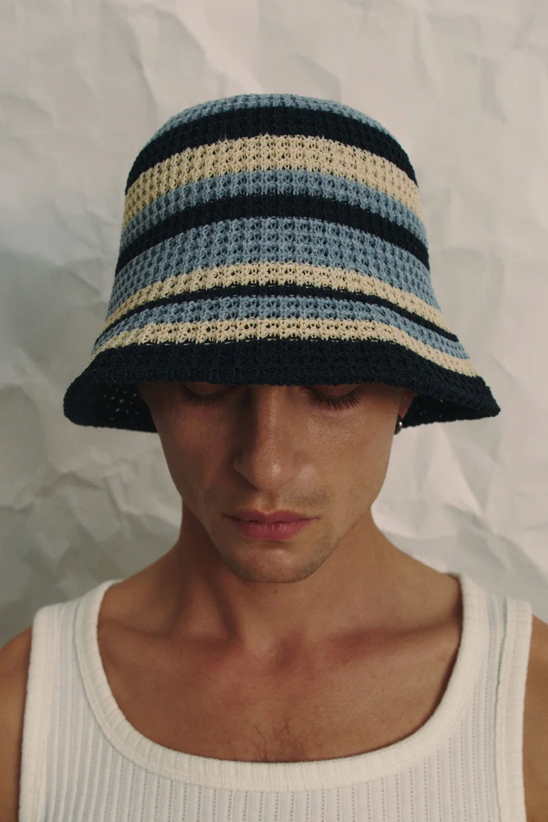 H&M Knitted bucket hat