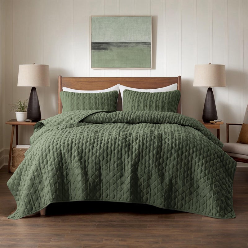 WDCOZY Olive Green Twin Size Quilt Bedding Set with 1 Pillow Sham, Lightweight Soft Bedspread Coverlet, Thin Comforter Bed Cover for All Season, 2 Pieces, 68x90 inches - Image 2