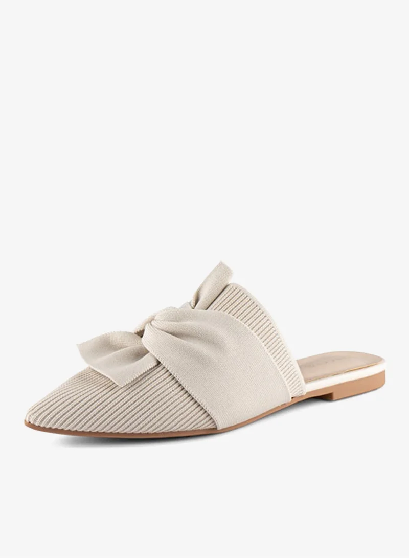 فينتشي صنادل نسائية مدببة إصبع القدم منخفض الكعب