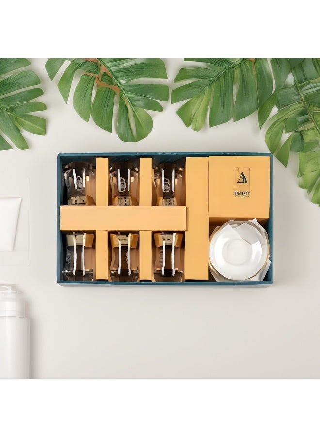 BYART A set of 6 coffee and tea cups and saucers made of glass with golden rims and designs on the top and bottom. Made in Turkey. - Image 2