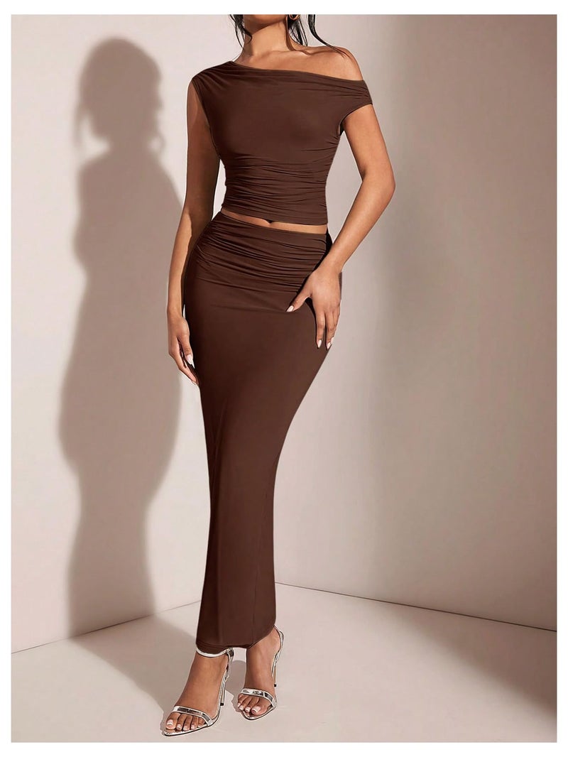 WDIRARA Women's Solid Asymmetrical Neck Two Piece Set One Shoulder Bodycon Maxi Skirt Set Coffee Brown Large - Image 3