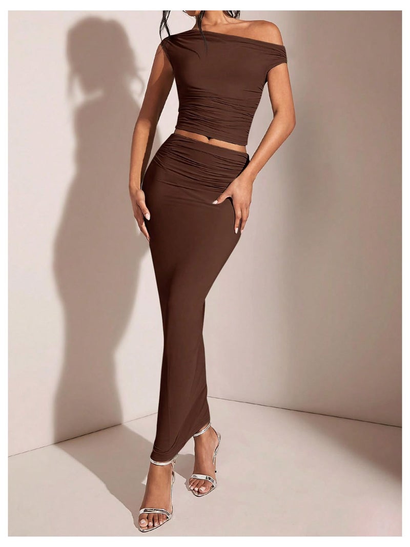 WDIRARA Women's Solid Asymmetrical Neck Two Piece Set One Shoulder Bodycon Maxi Skirt Set Coffee Brown Large - Image 4