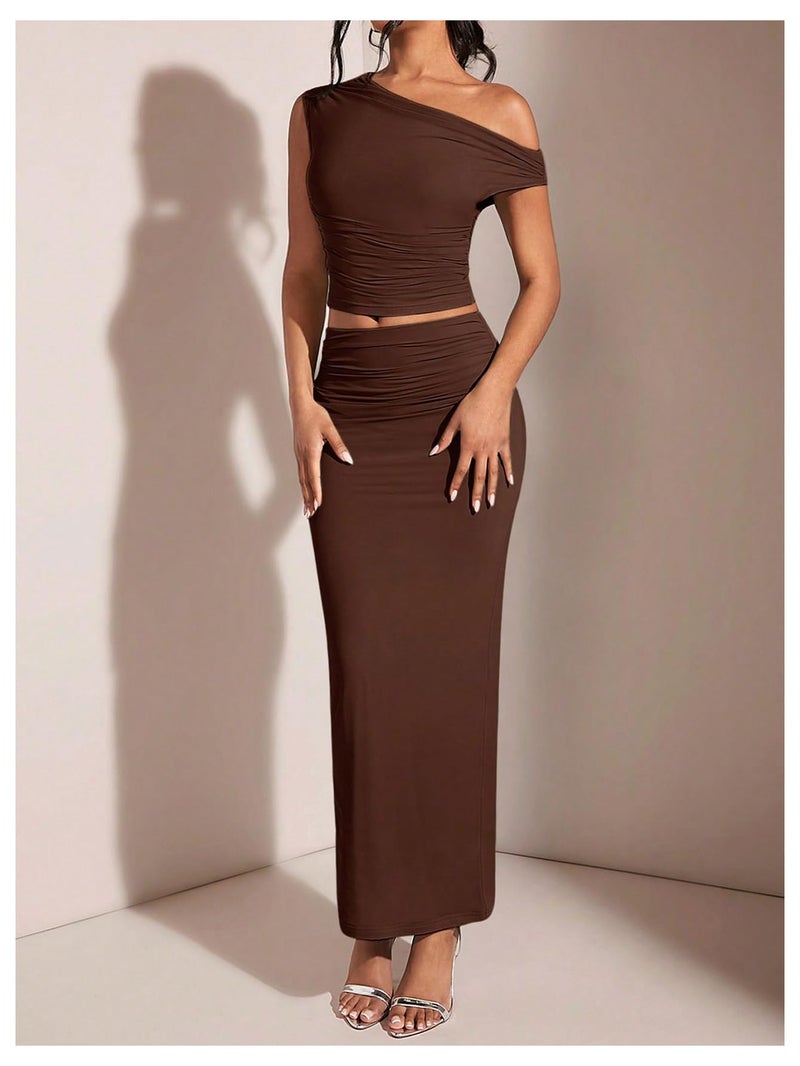 WDIRARA Women's Solid Asymmetrical Neck Two Piece Set One Shoulder Bodycon Maxi Skirt Set Coffee Brown Large - Image 5
