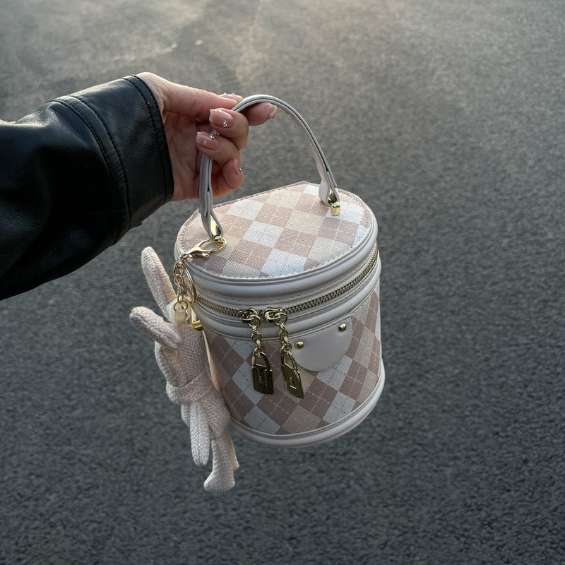 Portable Small Bag Women'S Arrival Rabbit Pendant Texted Shoulder Bag Fashionable All-Match Rhombic Printed Bucket Bag - Image 3