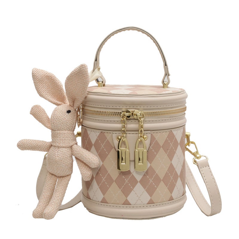 Portable Small Bag Women'S Arrival Rabbit Pendant Texted Shoulder Bag Fashionable All-Match Rhombic Printed Bucket Bag - Image 1