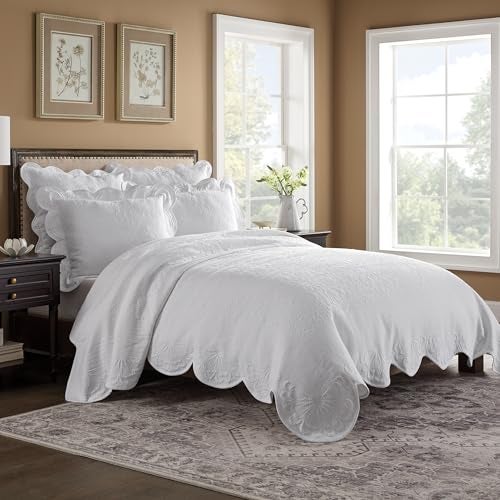 Historic Charleston Charleston Estate Modern Farmhouse Floral Matelasse Bedspread with Scalloped Edges 100 Cotton Breathable Bedding KingCal King White Floral - Image 1