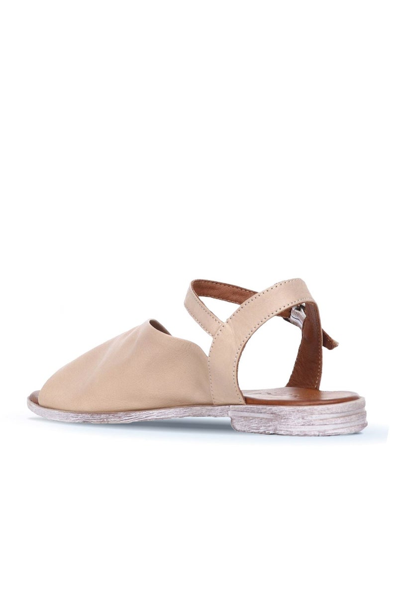 Bueno Easy Wear Flat Sandal - Image 4